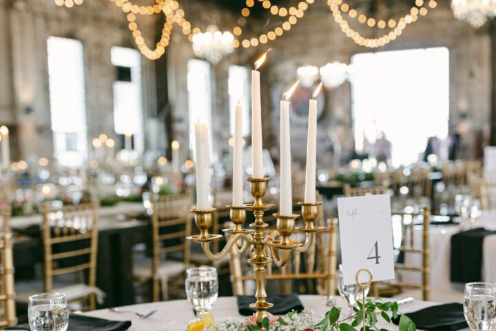 Wedding reception table setting